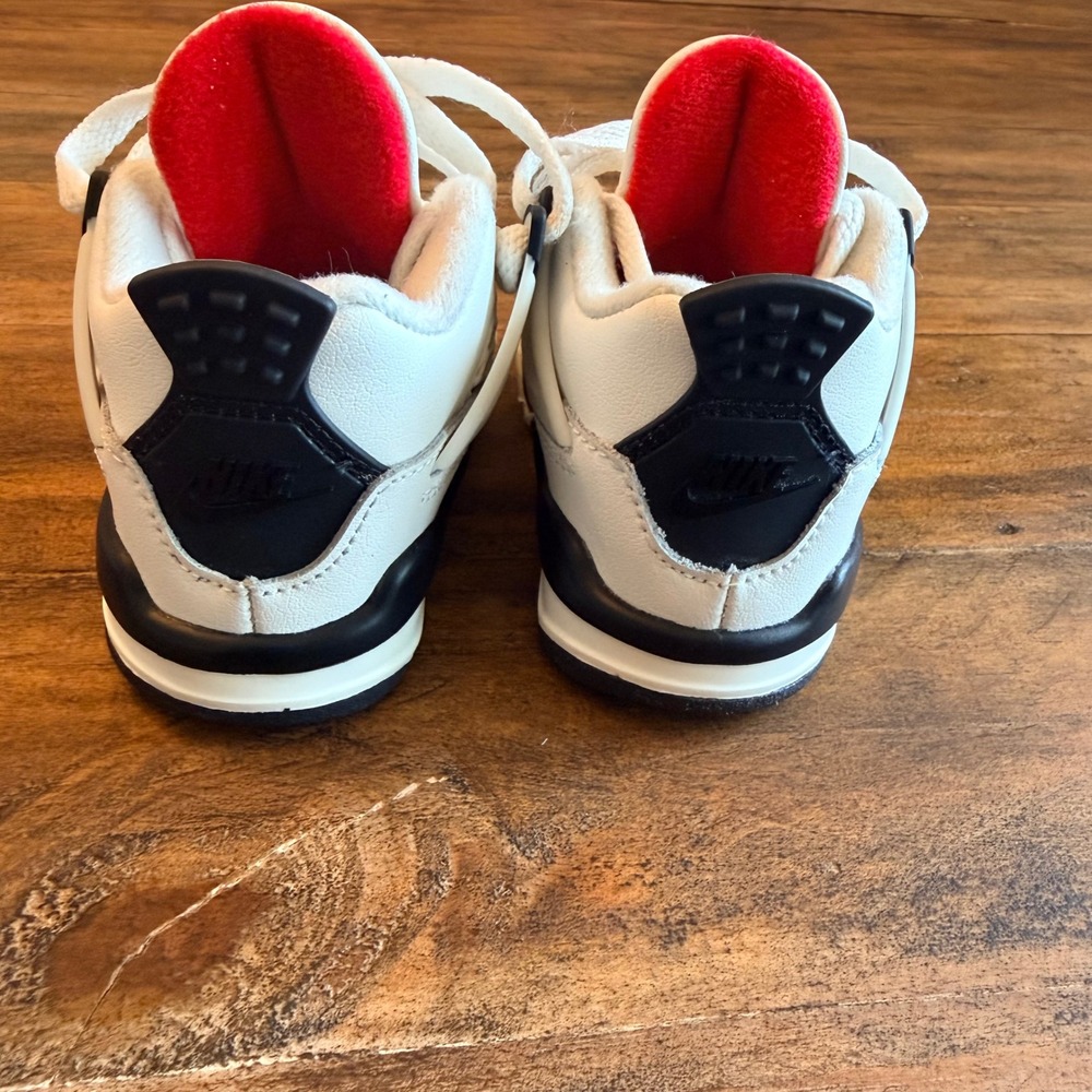 Jordan 4 Retro Military Black White Grey Toddler Sneakers 4C BQ7670-111 - Picture 4 of 6